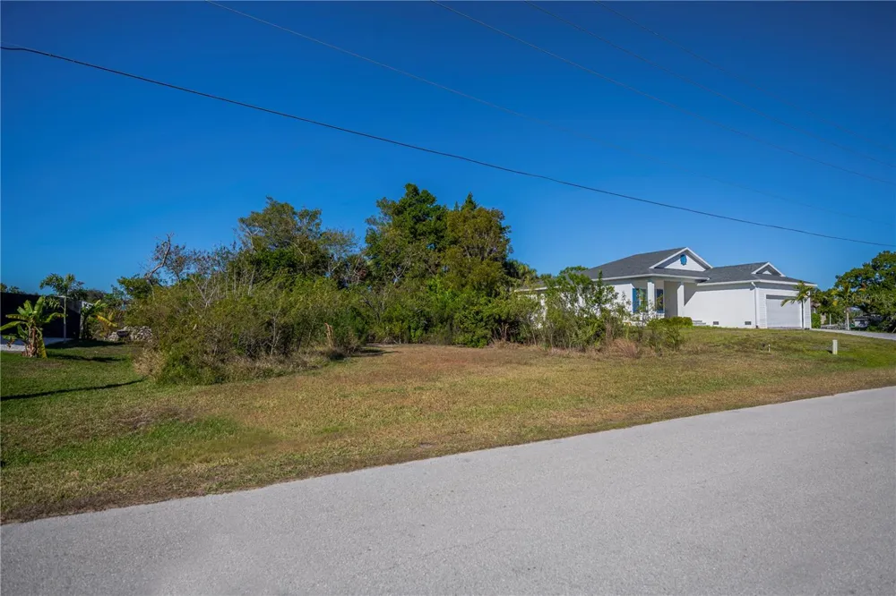 3013 CHAPMAN BOULEVARD Punta Gorda, FL 33950
