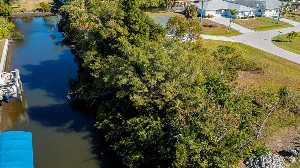 3013 CHAPMAN BOULEVARD Punta Gorda, FL 33950