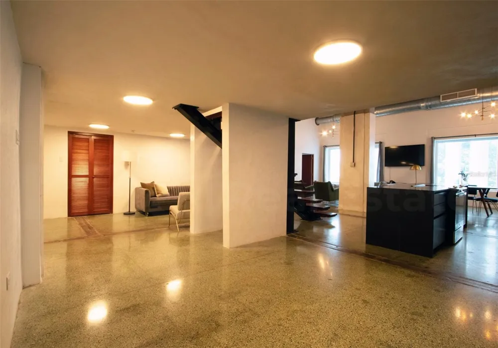 203 RECINTO SUR STREET #2 Old San Juan, PR 00901