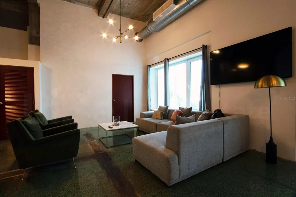 203 RECINTO SUR STREET #2 Old San Juan, PR 00901