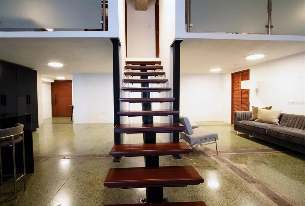 203 RECINTO SUR STREET #2 Old San Juan, PR 00901
