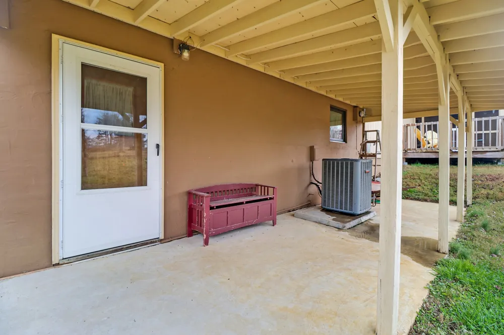 1209 Sequatchie Rd Pikeville, TN 37367