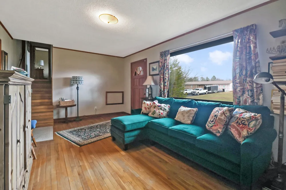 1209 Sequatchie Rd Pikeville, TN 37367