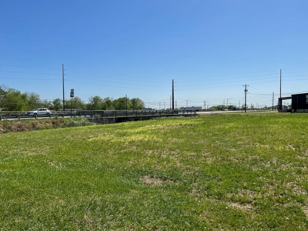 W Jackson El Campo, TX 77437