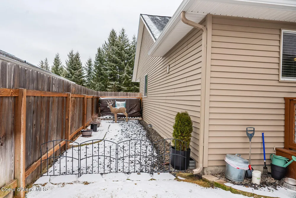 32359 10th Avenue Spirit Lake, ID 83869