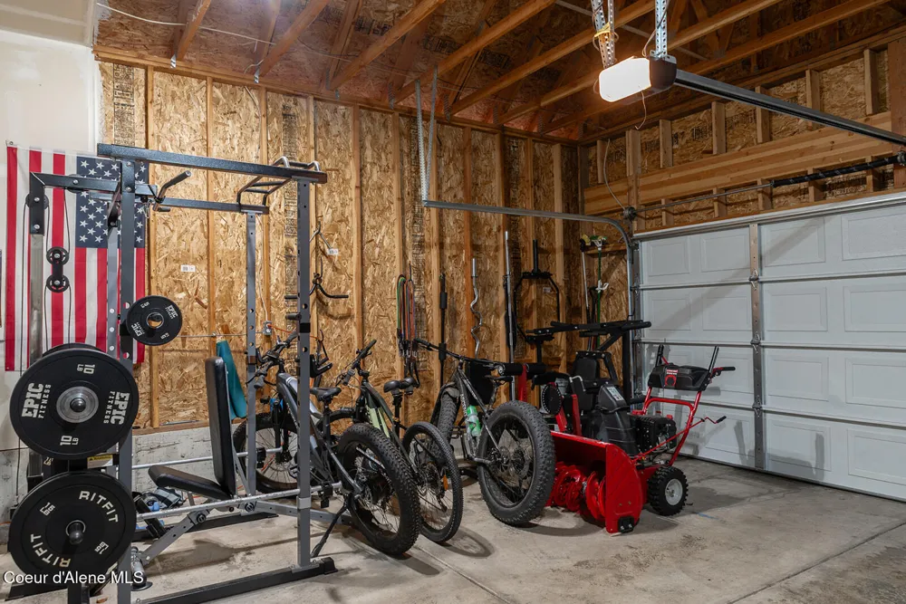 32359 10th Avenue Spirit Lake, ID 83869