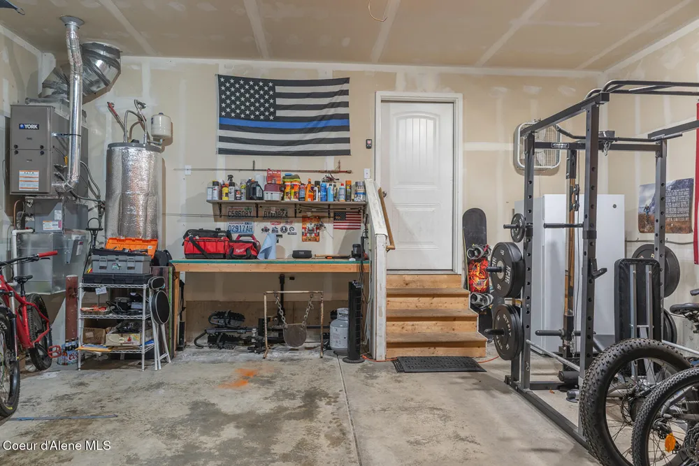 32359 10th Avenue Spirit Lake, ID 83869