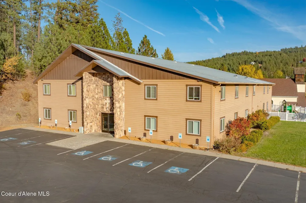 19459 W Riverview Drive Post Falls, ID 83854