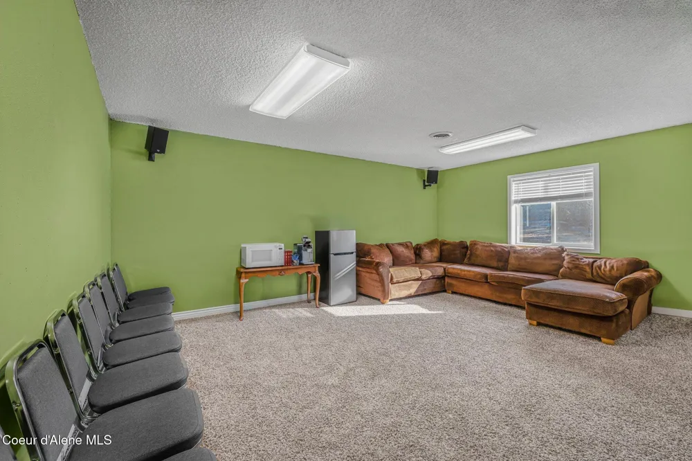 19459 W Riverview Drive Post Falls, ID 83854