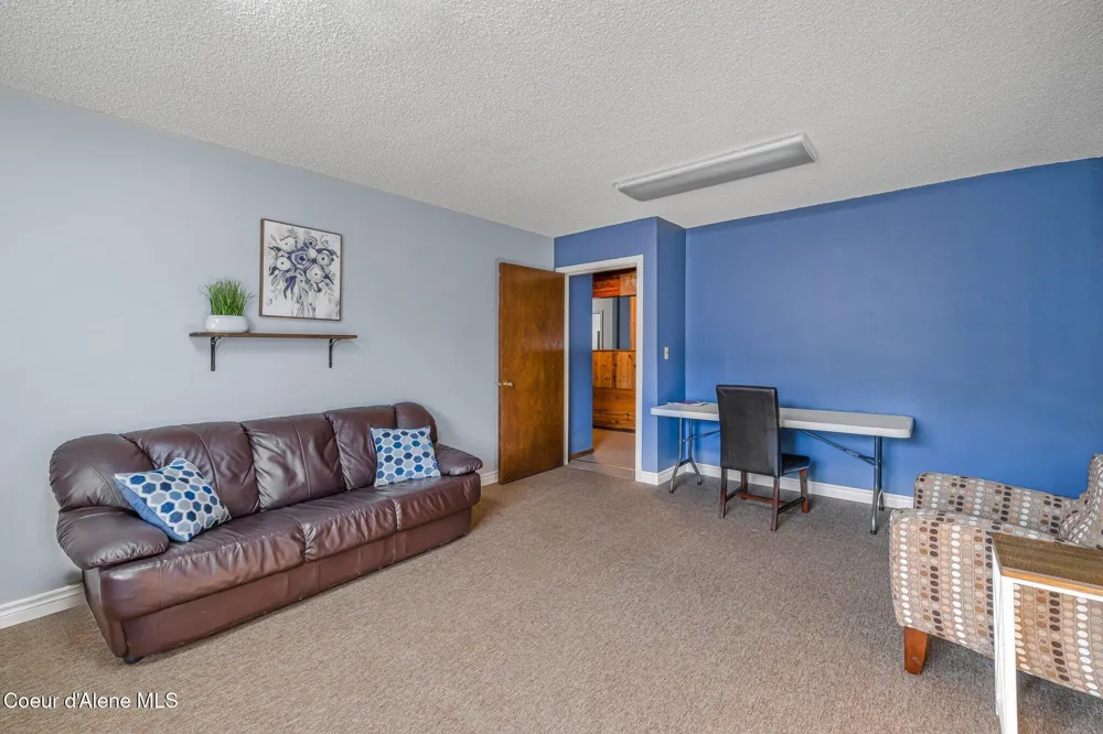 19459 W Riverview Drive Post Falls, ID 83854