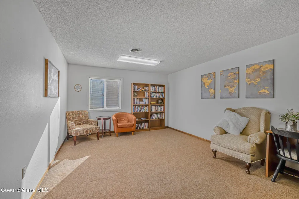 19459 W Riverview Drive Post Falls, ID 83854
