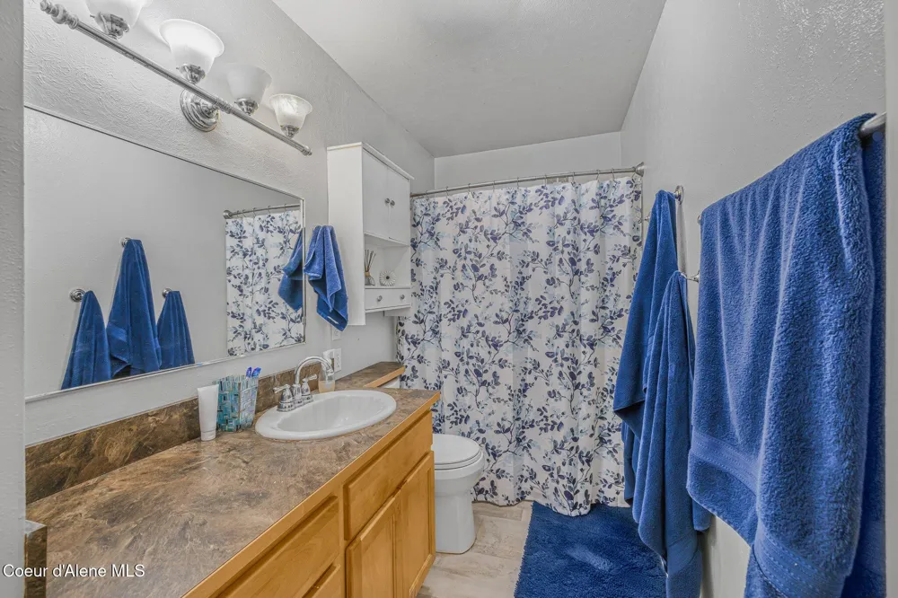 19459 W Riverview Drive Post Falls, ID 83854