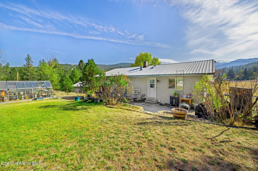 19459 W Riverview Drive Post Falls, ID 83854