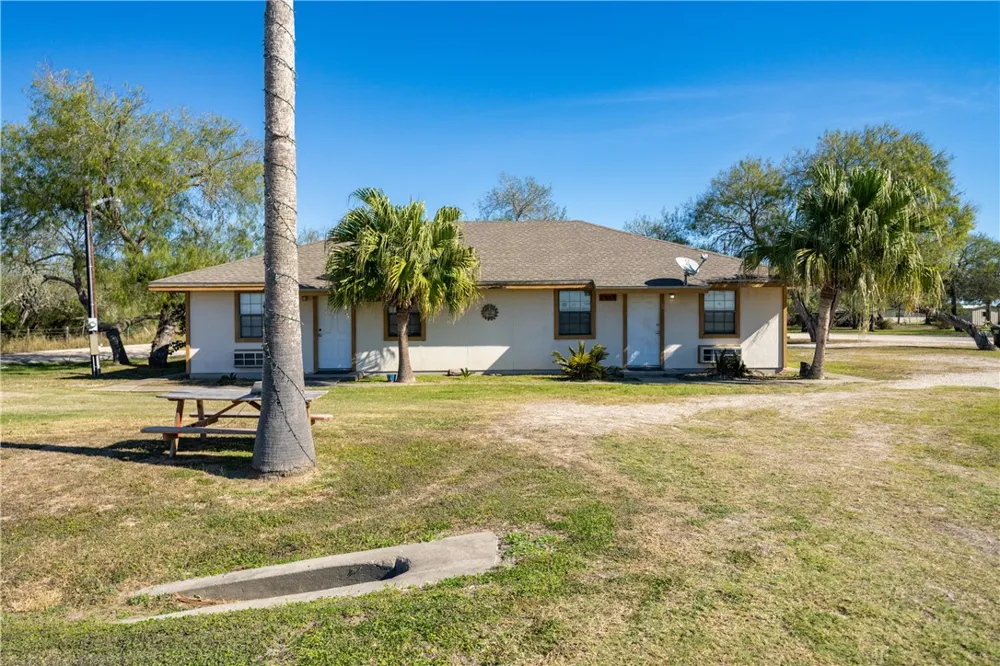 990 E FM 628 Riviera, TX 78379