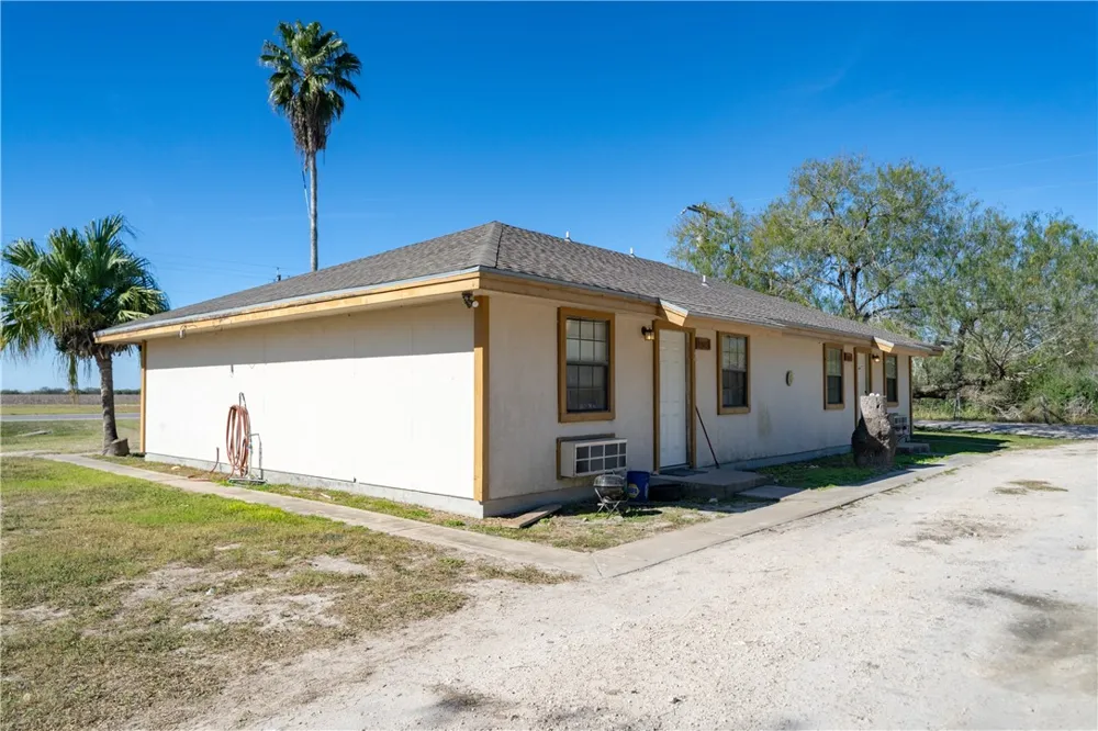 990 E FM 628 Riviera, TX 78379