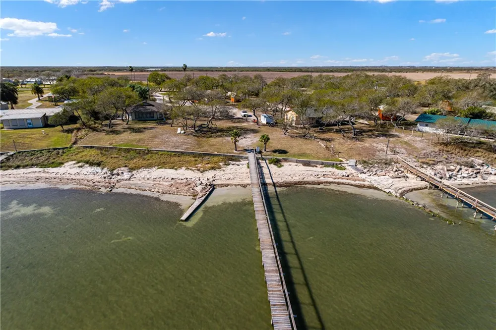 990 E FM 628 Riviera, TX 78379