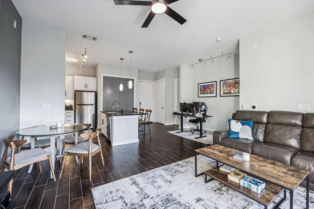 2950 Mckinney Avenue #320