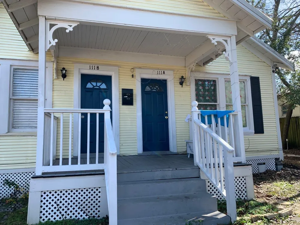 111 E Lewis Street #B