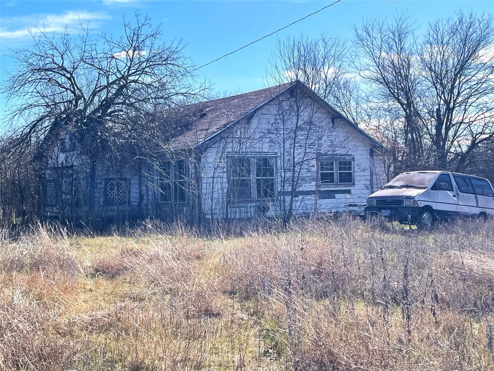 1585 W Highway 84 Mexia, TX 76667
