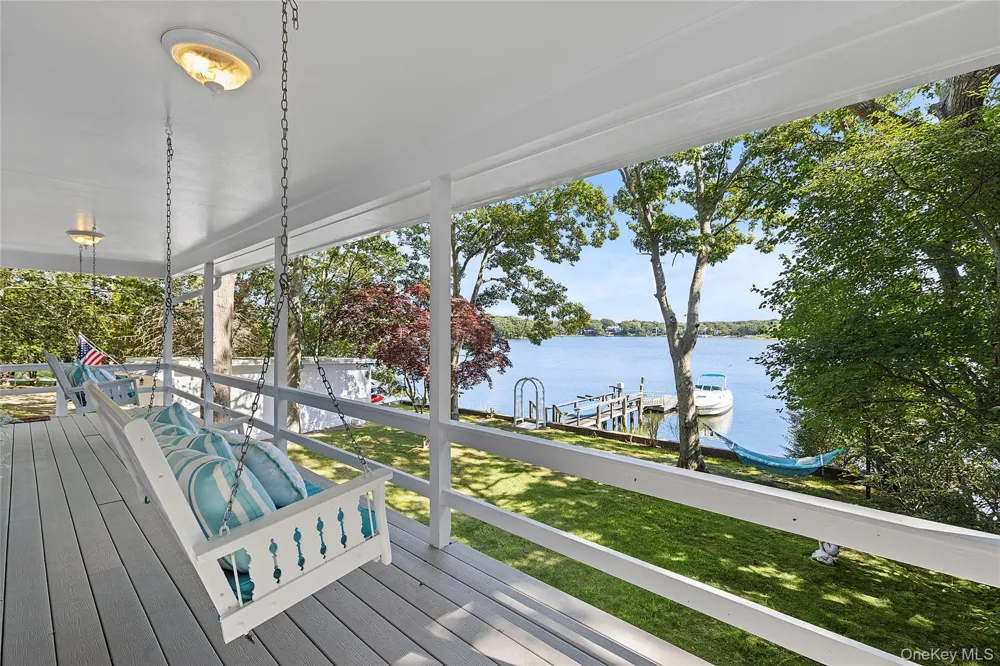 210 Redwood Road Sag Harbor, NY 11963