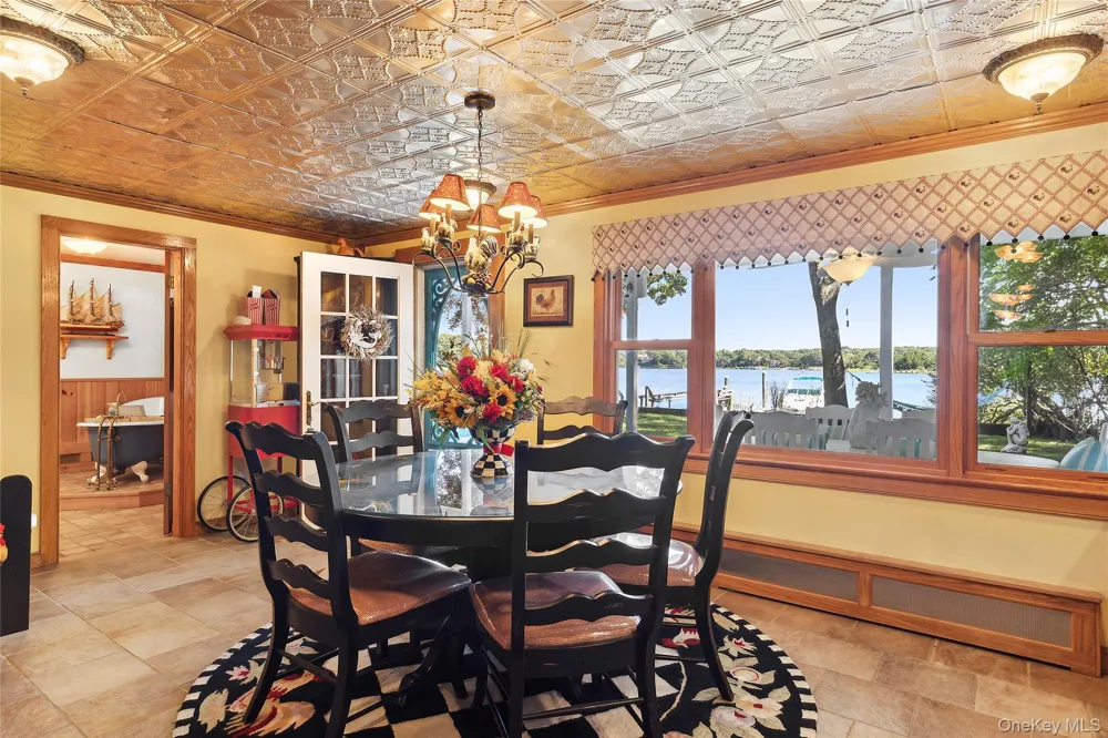 210 Redwood Road Sag Harbor, NY 11963