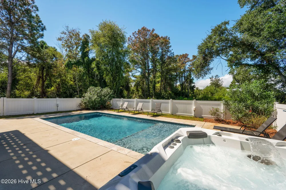 768 Hunt Club Drive Corolla, NC 27927