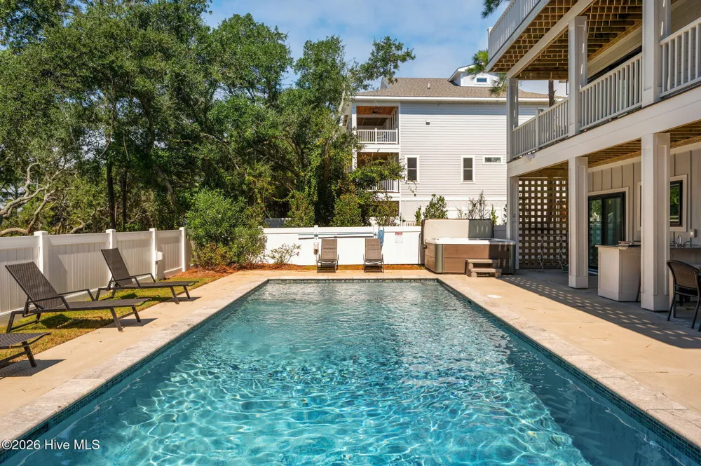 768 Hunt Club Drive Corolla, NC 27927