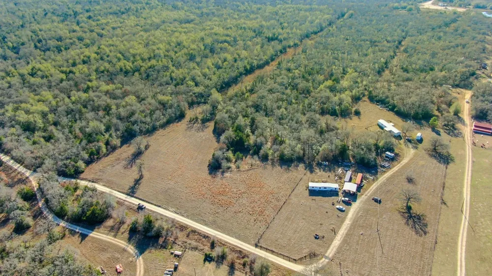Private Road 2016 Road Caldwell, TX 77836