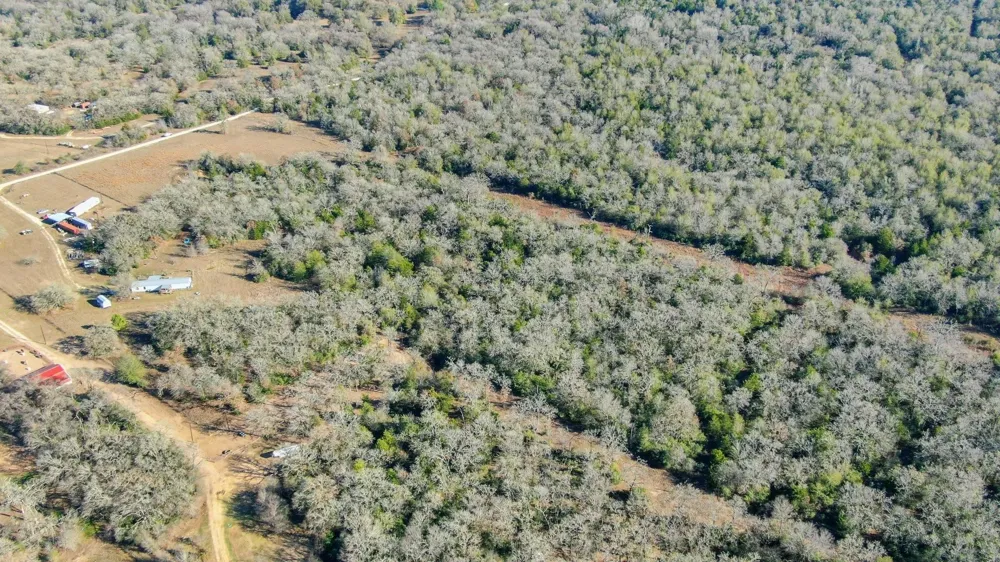 Private Road 2016 Road Caldwell, TX 77836