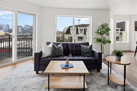 500 Aloha Street #308