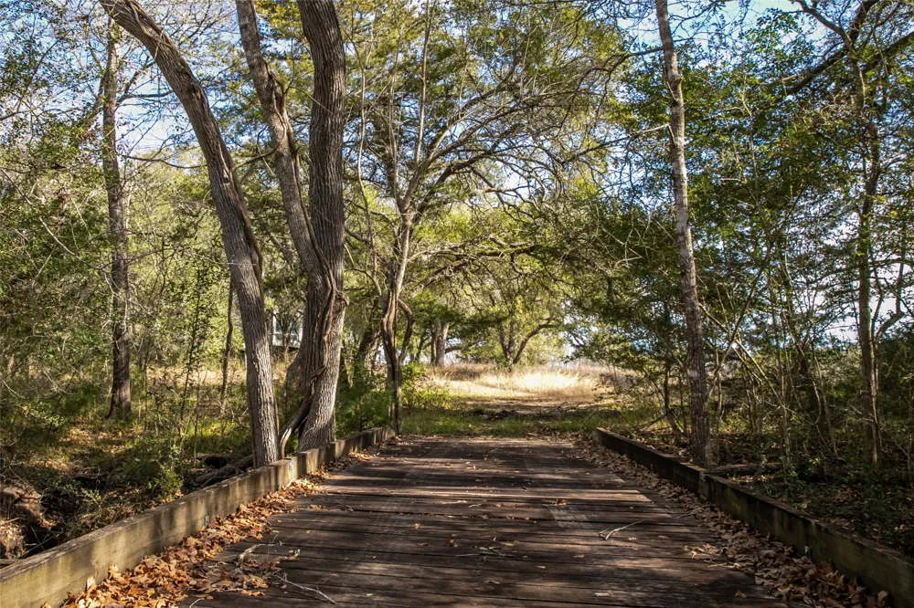 11107 Mt Falls School Road Washington, TX 77880