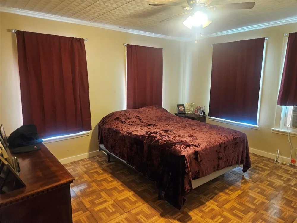 710 Milam Avenue Eagle Lake, TX 77434