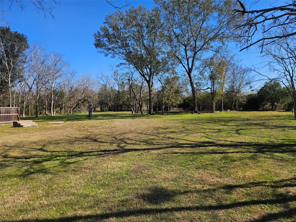 710 Milam Avenue Eagle Lake, TX 77434