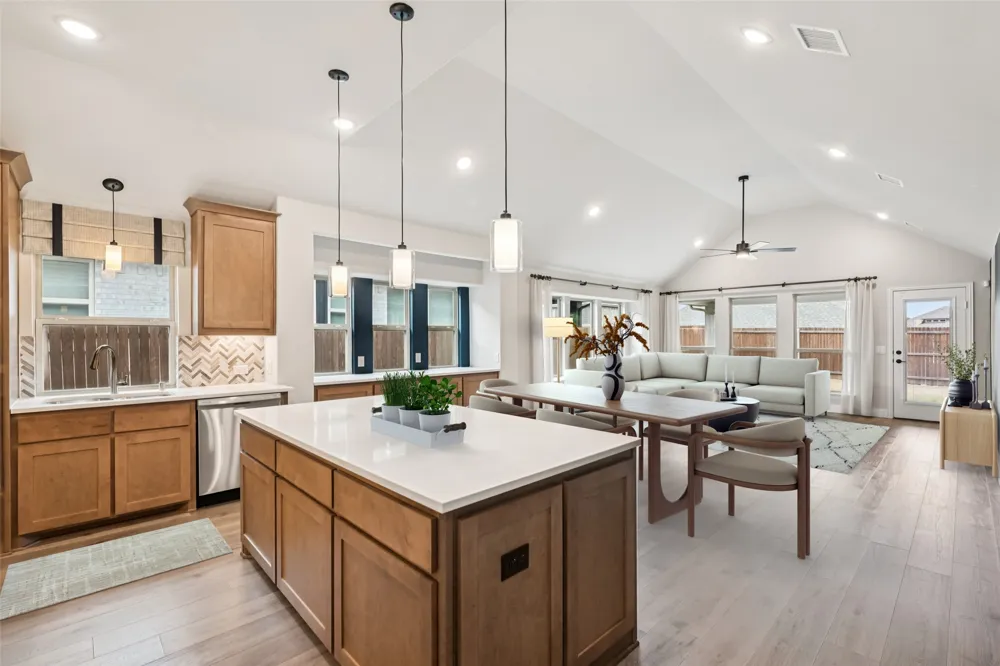 121 Emperor Oak Court Balch Springs, TX 75181