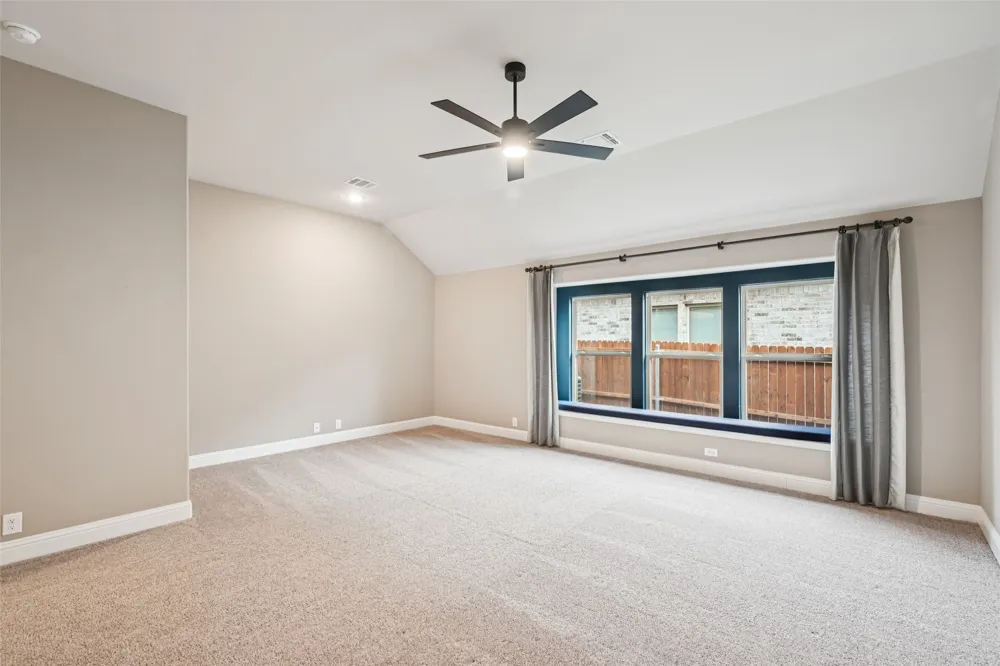 121 Emperor Oak Court Balch Springs, TX 75181