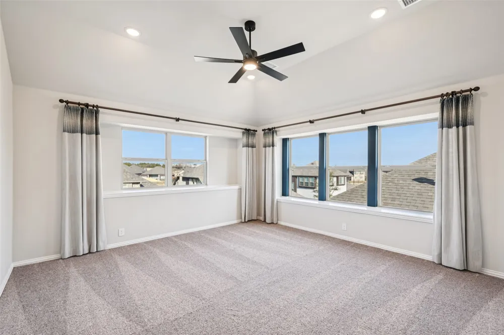 121 Emperor Oak Court Balch Springs, TX 75181