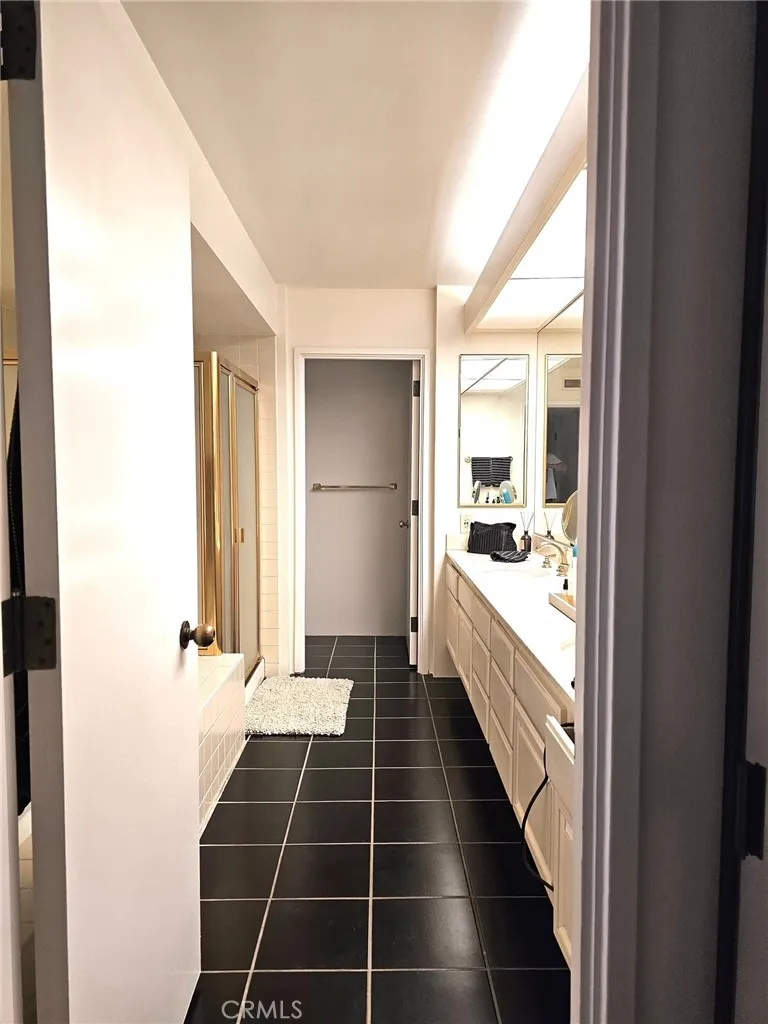 222 Monterey Road #104 Glendale, CA 91206