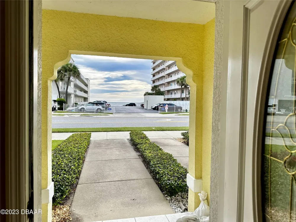 3733 CARDINAL BOULEVARD #2 Daytona Beach, FL 32118