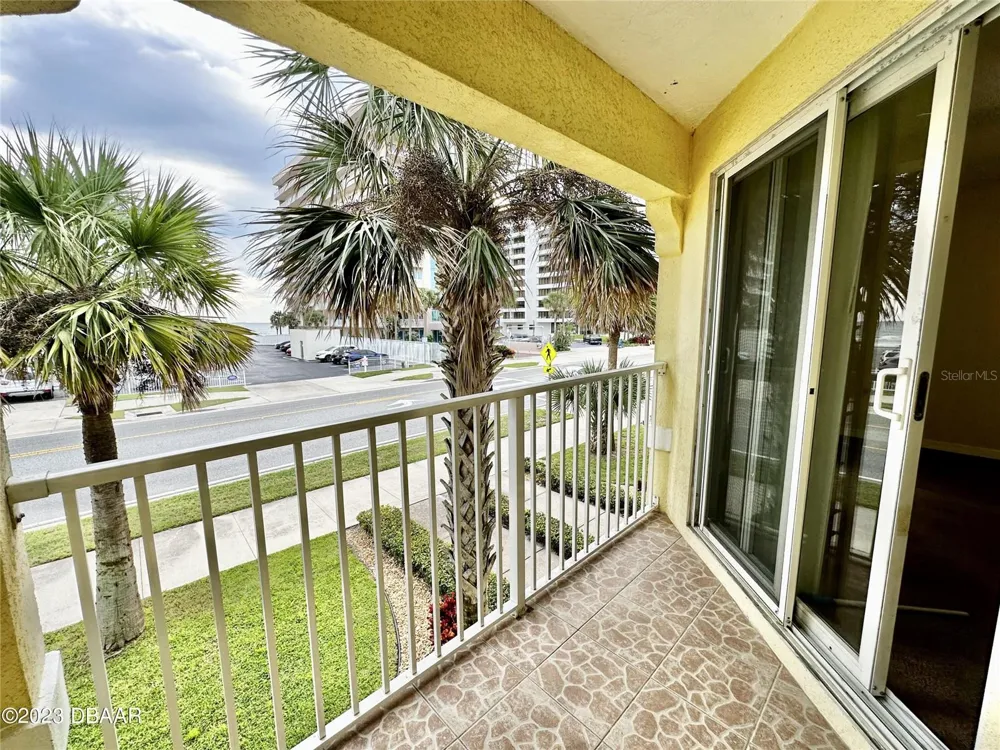 3733 CARDINAL BOULEVARD #2 Daytona Beach, FL 32118