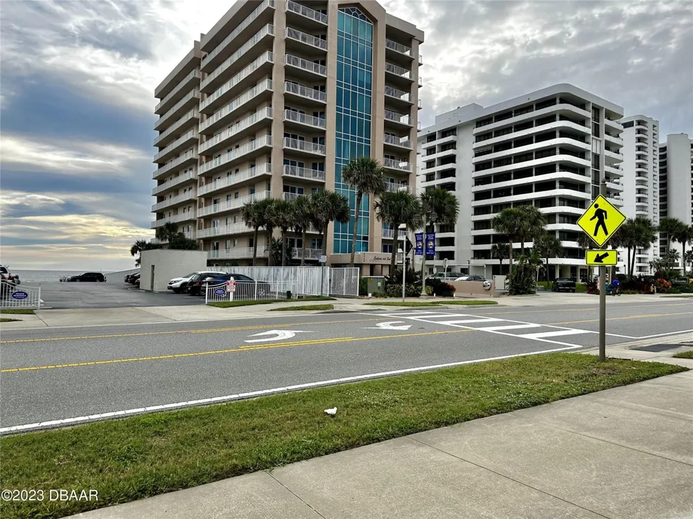 3733 CARDINAL BOULEVARD #2 Daytona Beach, FL 32118