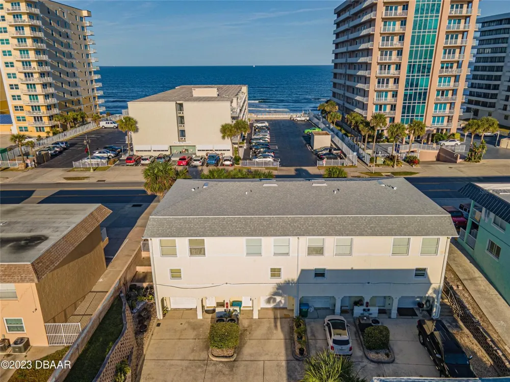 3733 CARDINAL BOULEVARD #2 Daytona Beach, FL 32118