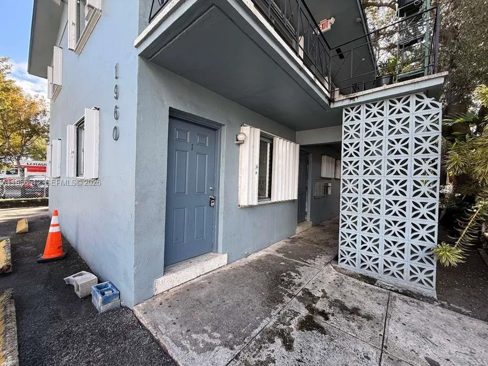 1960 NW Flagler Ter #1