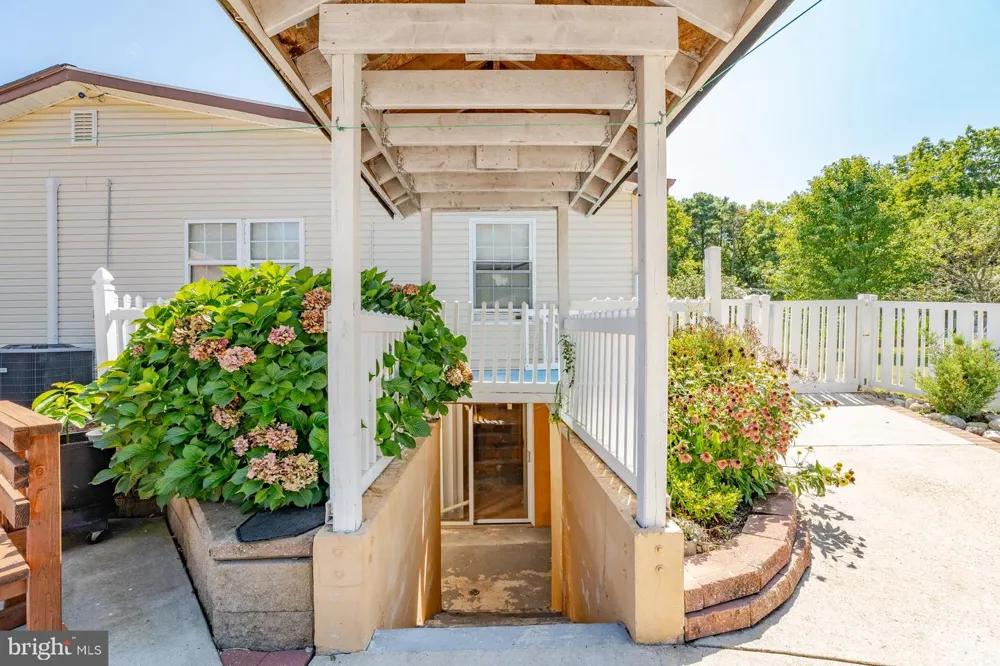 6529 DELILAH ROAD Egg Harbor, NJ 08234