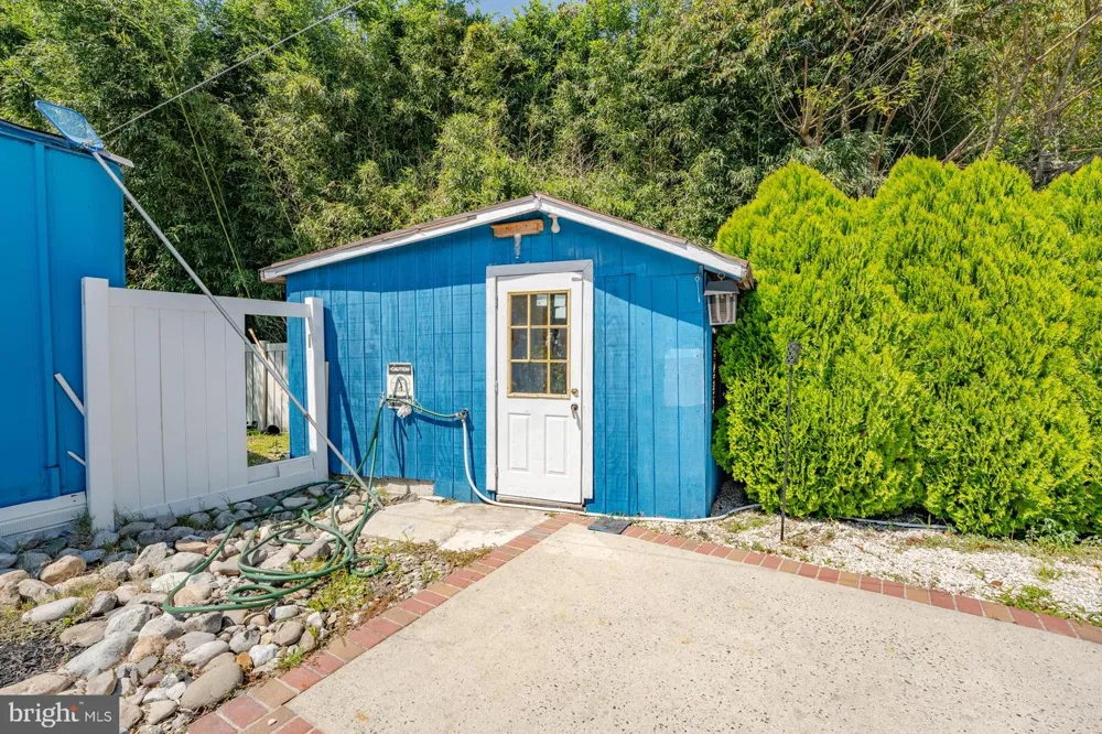 6529 DELILAH ROAD Egg Harbor, NJ 08234