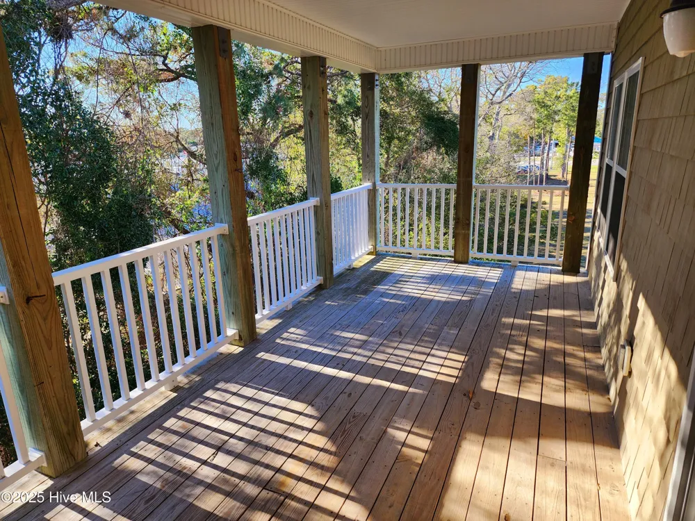 100 Lighthouse Lane #D3 Cedar Point, NC 28584
