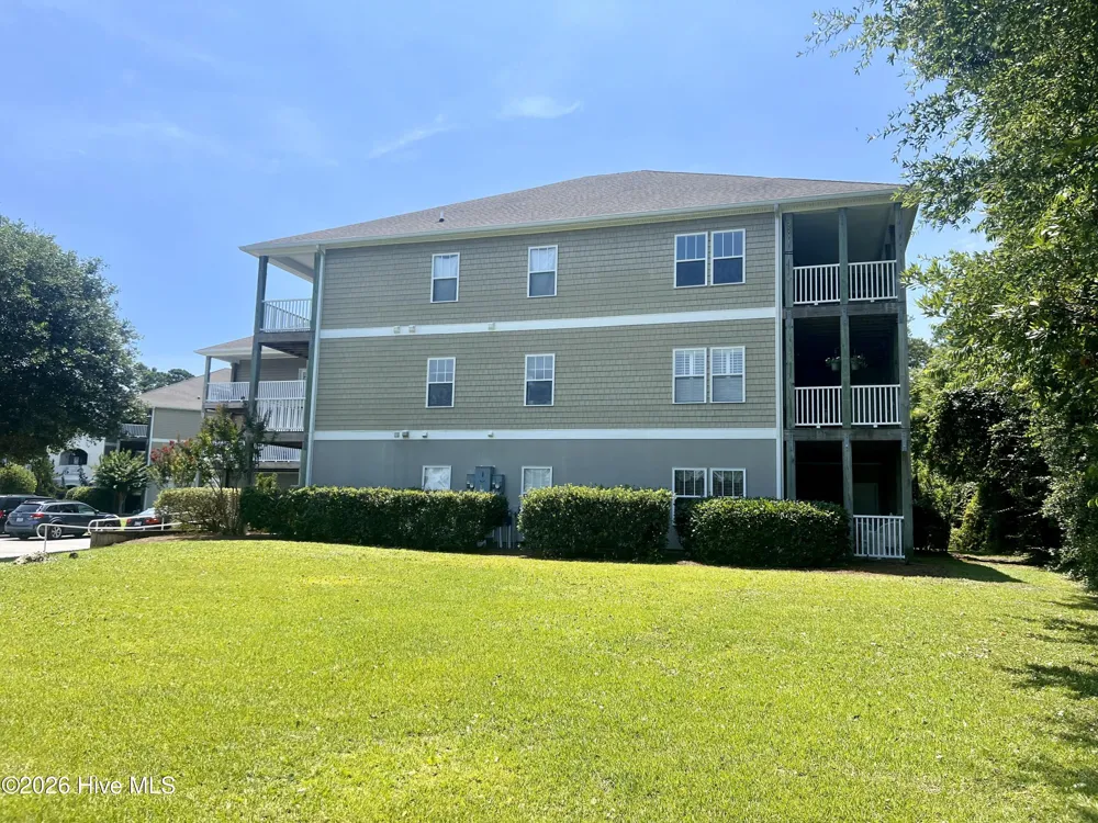 100 Lighthouse Lane #D3 Cedar Point, NC 28584