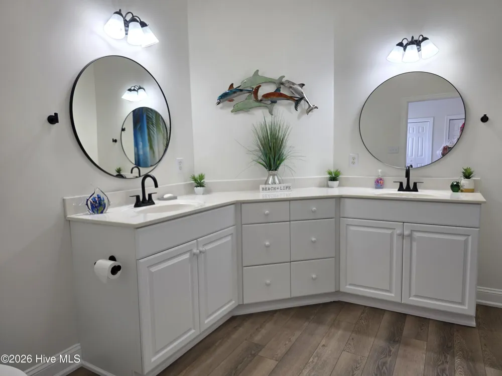 100 Lighthouse Lane #D3 Cedar Point, NC 28584