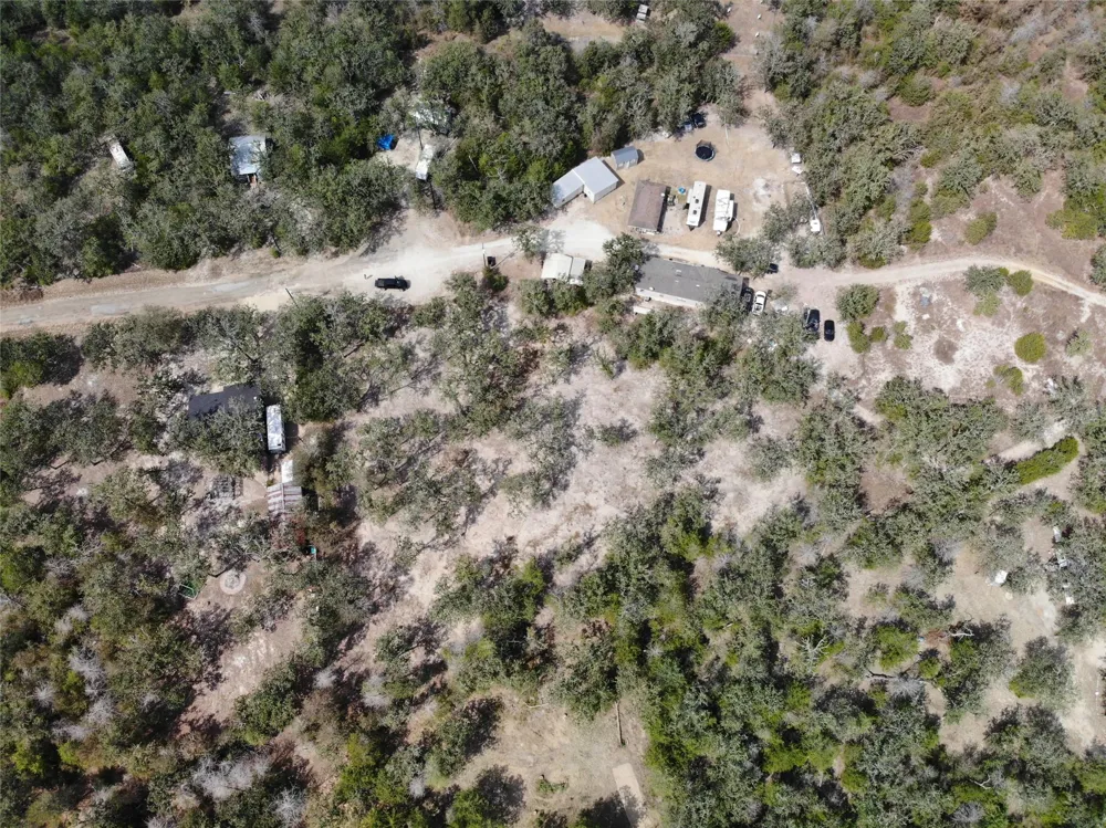 211 Forest Oak Drive Somerville, TX 77879