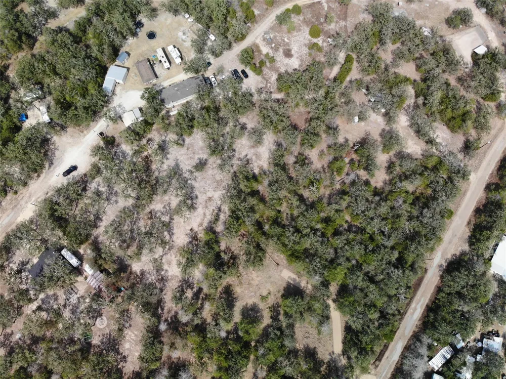 211 Forest Oak Drive Somerville, TX 77879