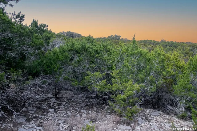 197 NW Hills Dr Kerrville, TX 78028